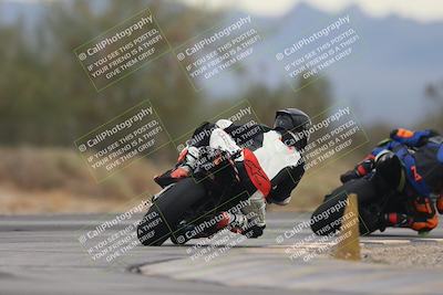 media/Sep-21-2025-Race Pace (Sun) [[98bf33ef95]]/Verified/2-Turn 2 Backside (835am)/